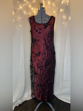 Vtg Black & Red Mesh Lace Overlay Long Dress Embroidered Roses Goth 90s 14 L